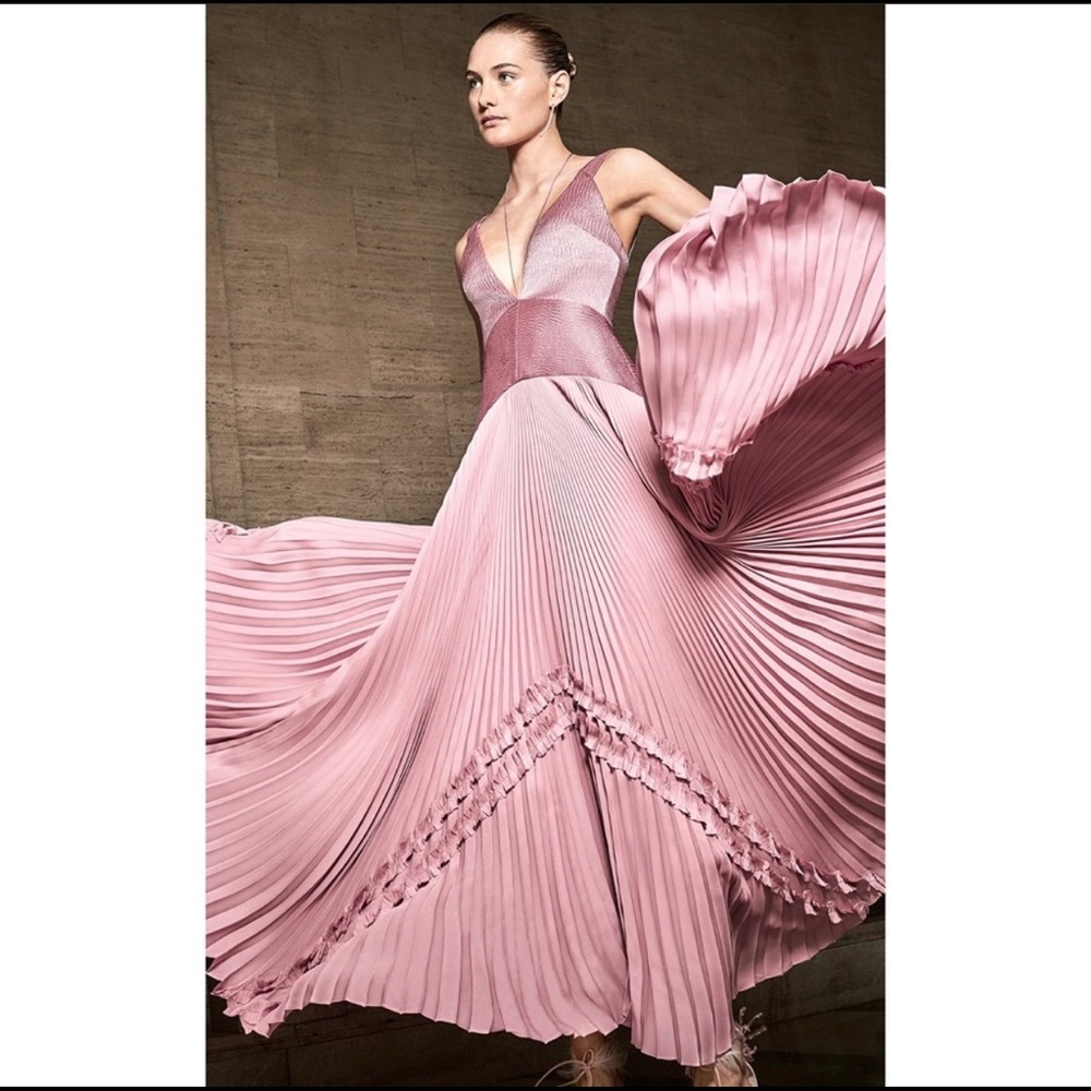 SALE NWT Alexis Bellona Pleated Ruffle Gown Violet